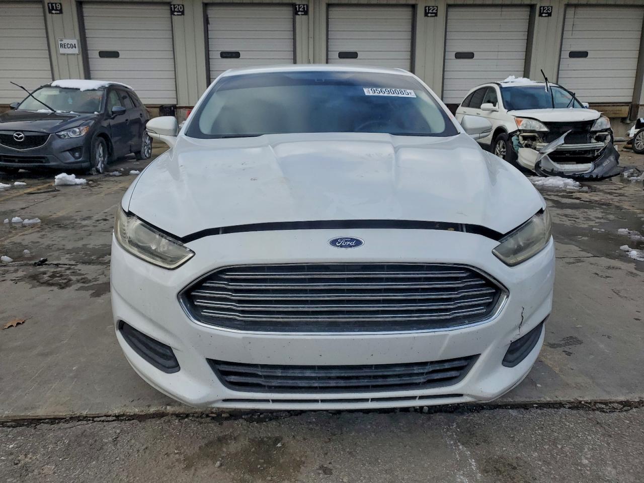 Ford Fusion Se Image 2