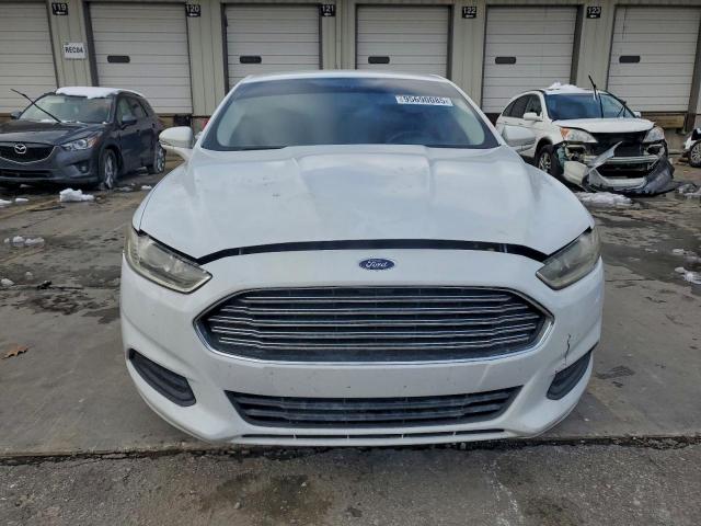 Ford Fusion Se Image 2