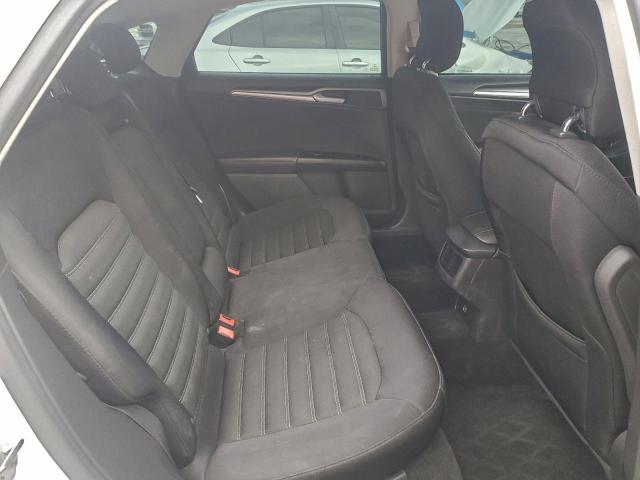 Ford Fusion Se Image 4