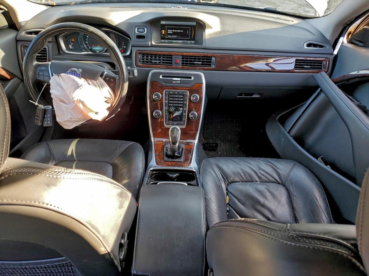 Volvo XC70 3.2 Image 4