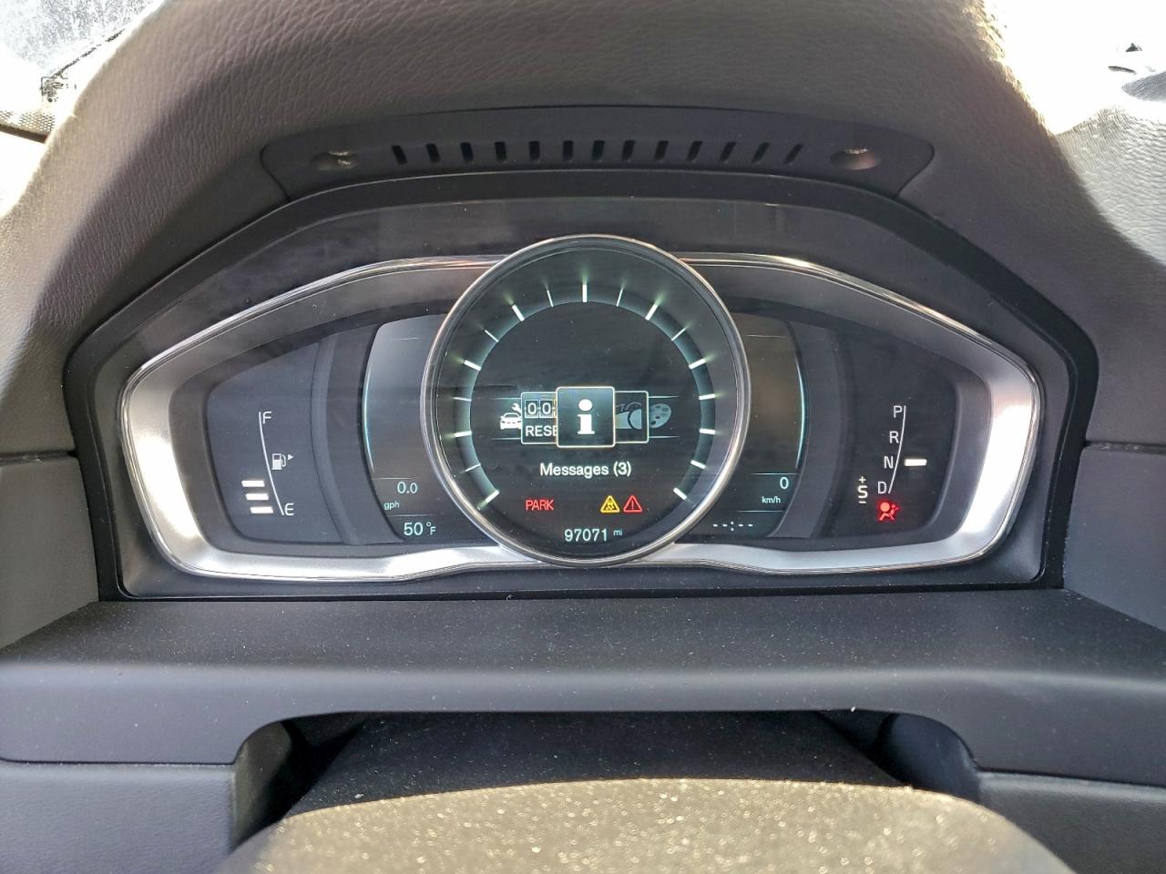 Volvo XC70 3.2 Image 7