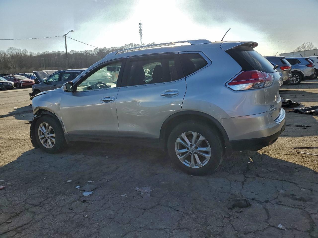 Nissan Rogue S Image 3