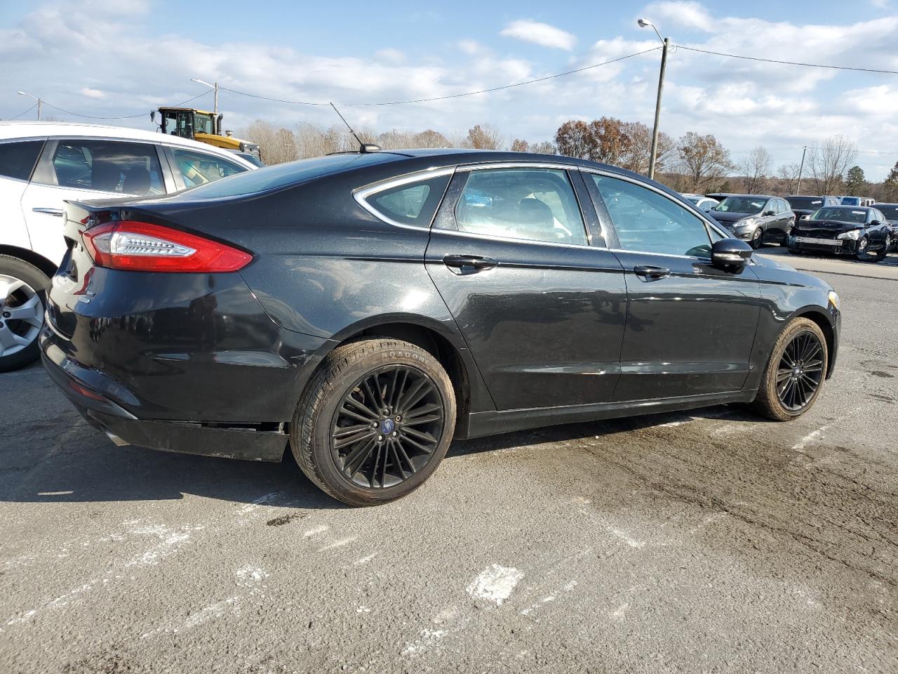 Ford Fusion Se Image 2