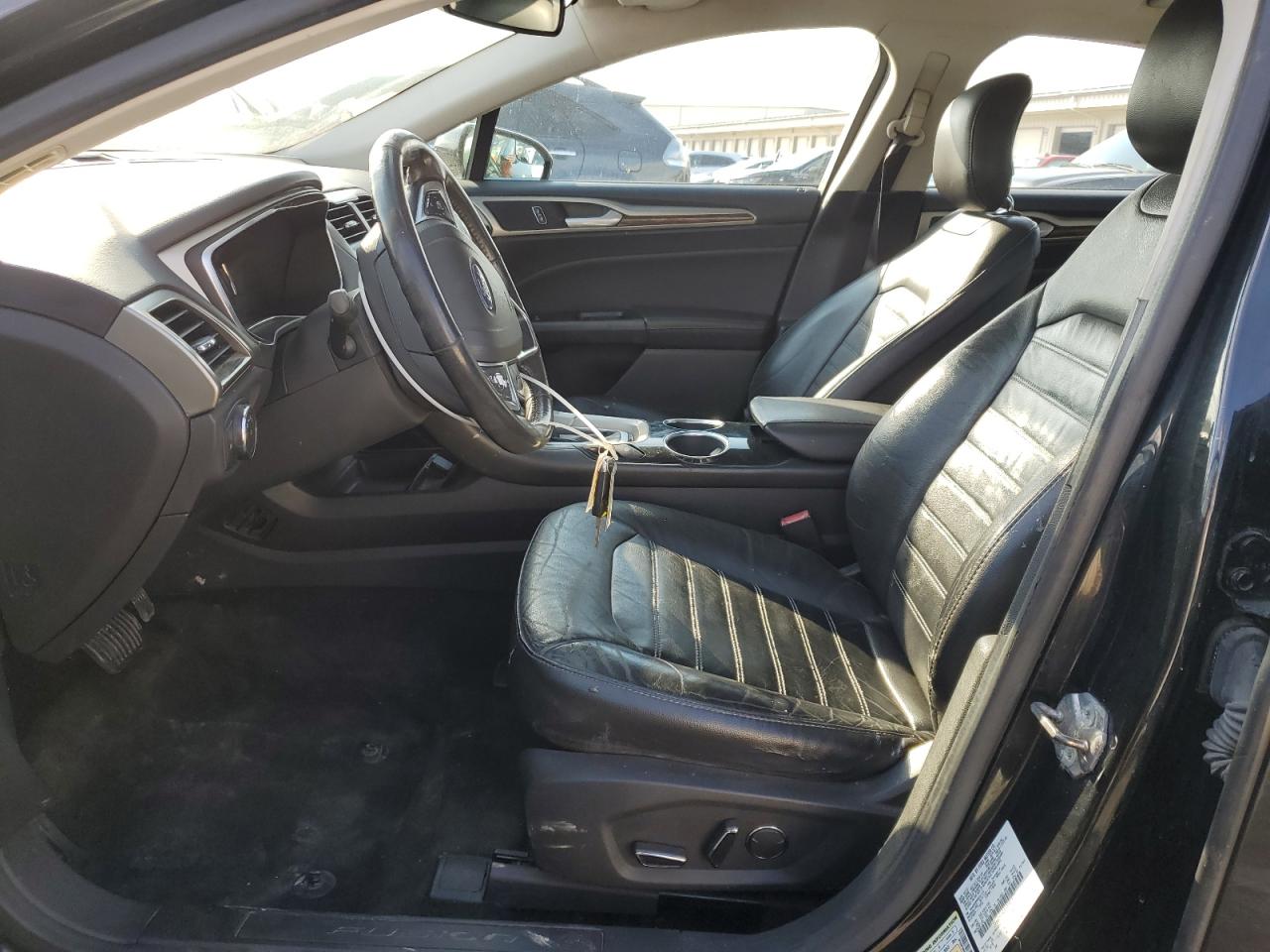 Ford Fusion Se Image 8