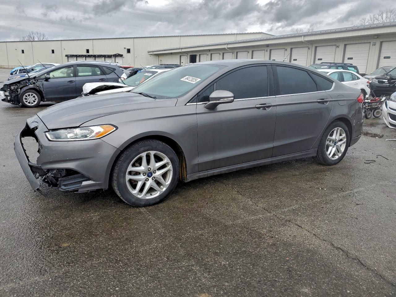 Ford Fusion Se Image 1