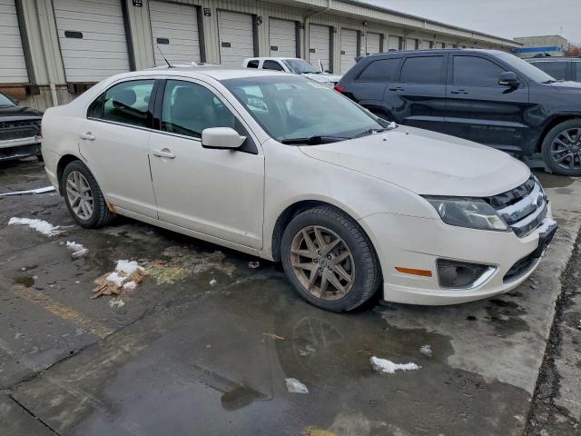 Ford Fusion Sel Image 11