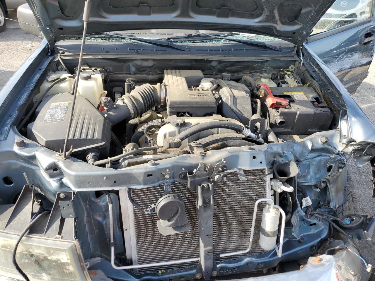 Chevrolet Colorado Image 2