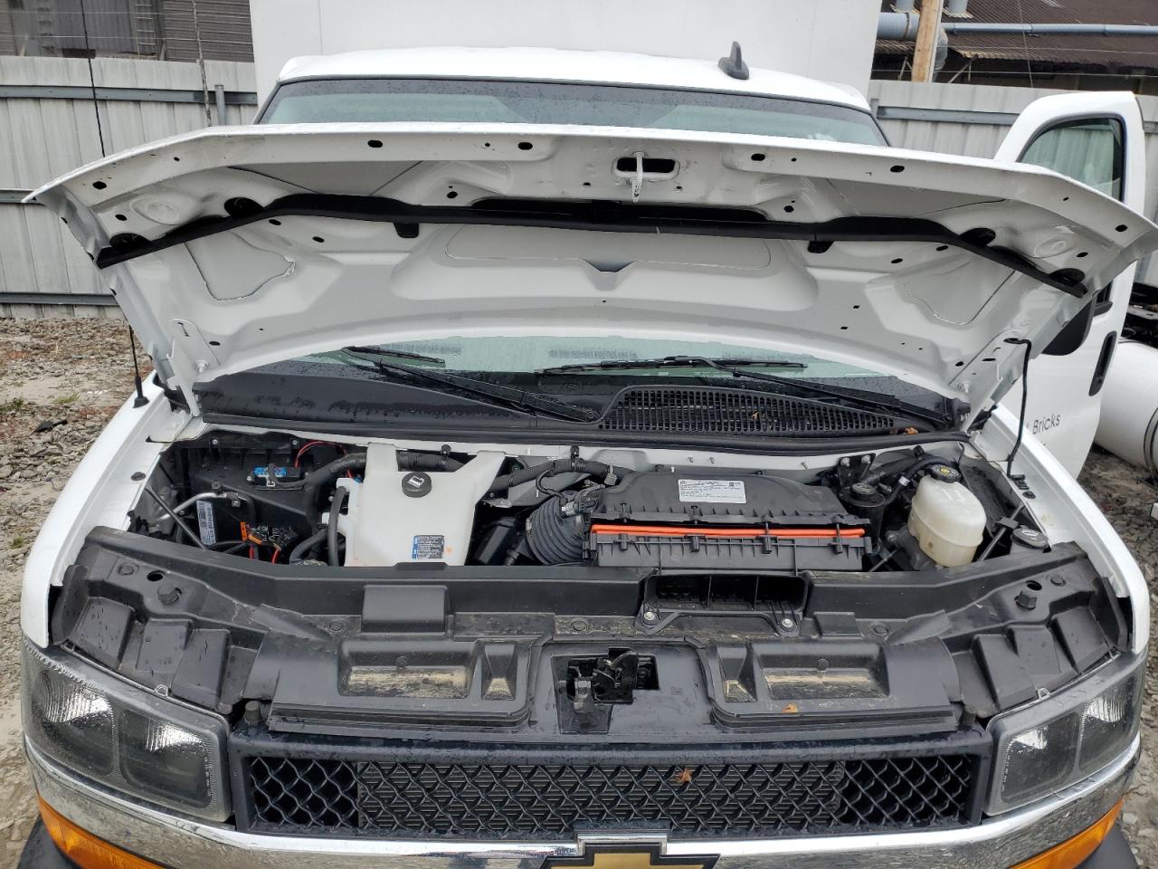 Chevrolet Expres3500 Image 8