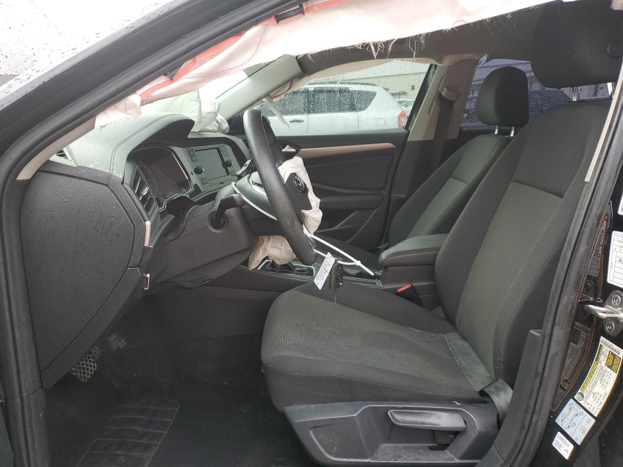 Volkswagen Jetta S Image 9