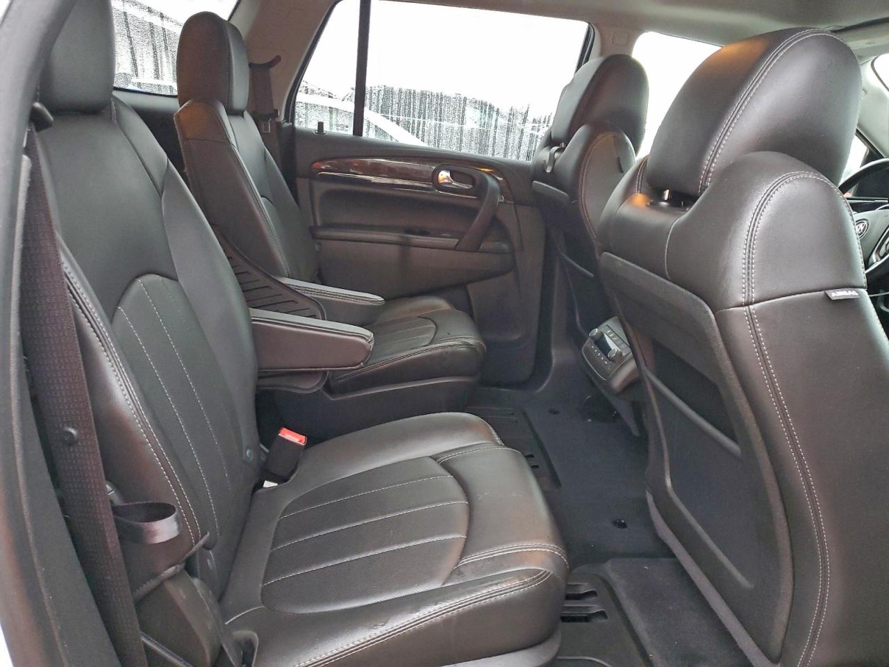Buick Enclave Image 7
