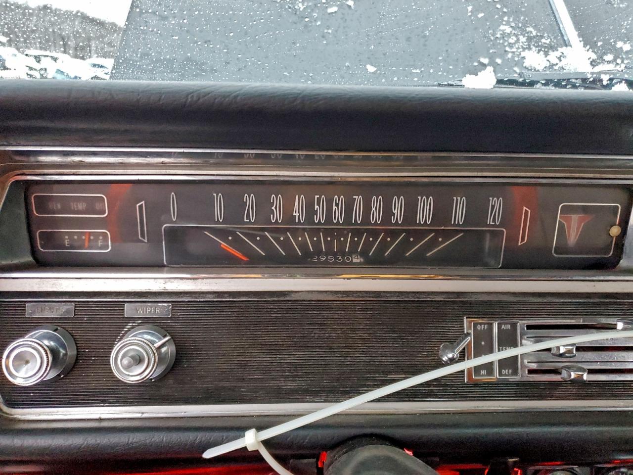 Oldsmobile Cutlass Image 8