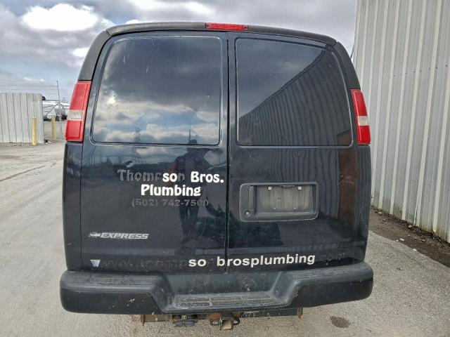 Chevrolet Express Image 2