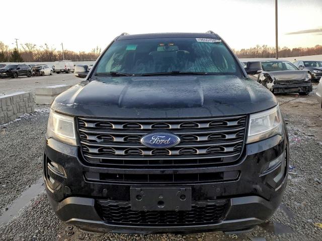 Ford Explorer Xlt Image 11