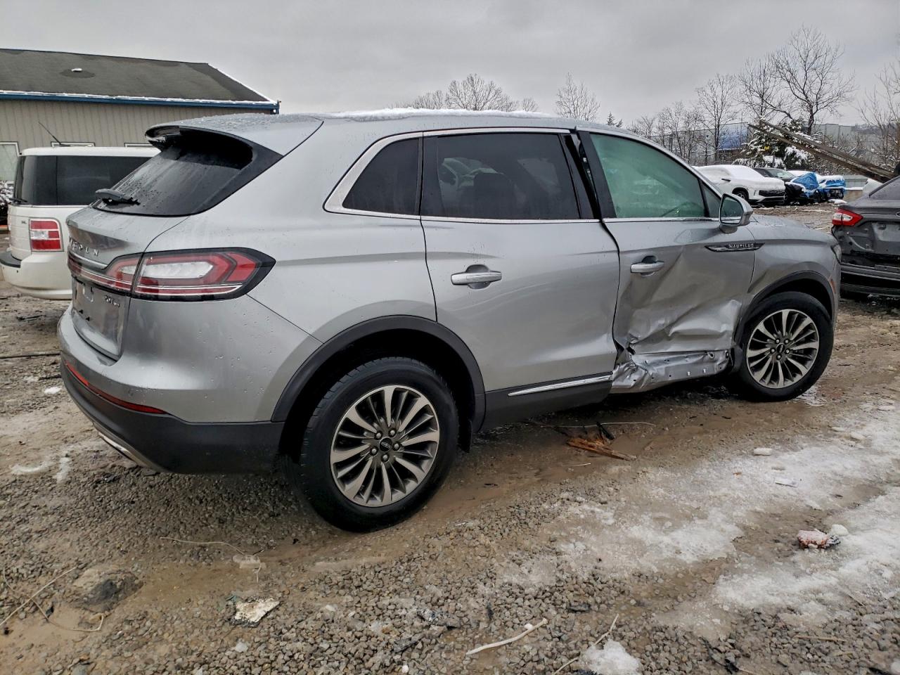 Lincoln Nautilus Image 8