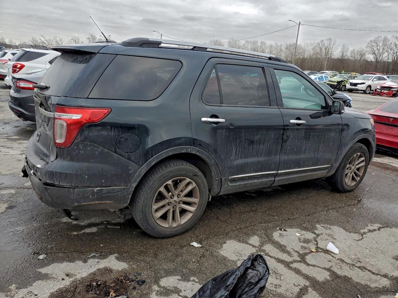 Ford Explorer Xlt Image 8