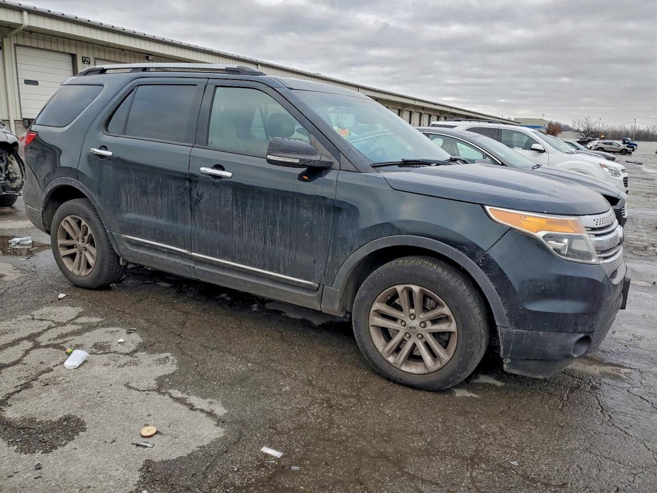 Ford Explorer Xlt Image 11