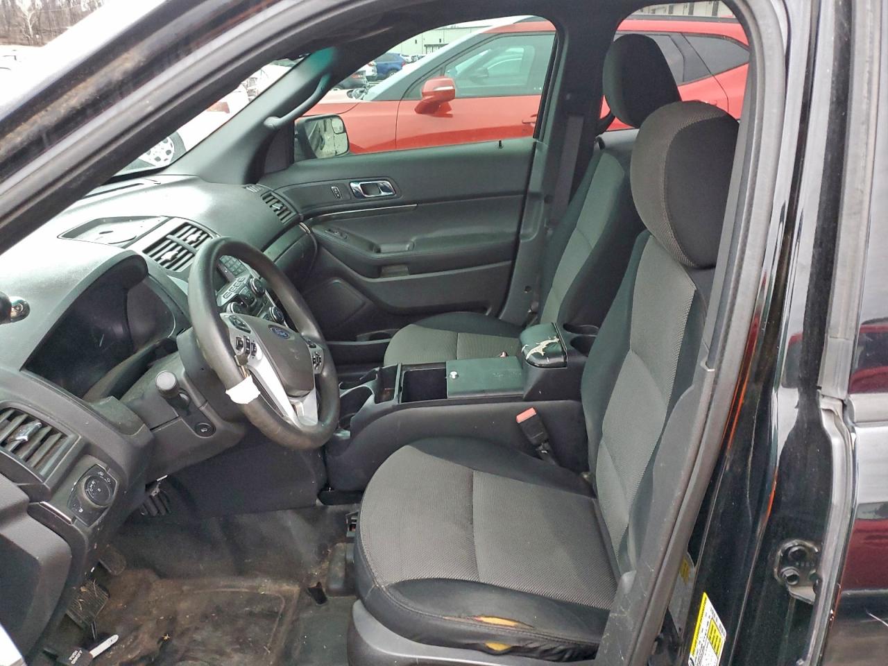 Ford Explorer Police Interceptor Image 12