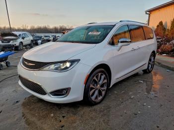  Salvage Chrysler Pacifica