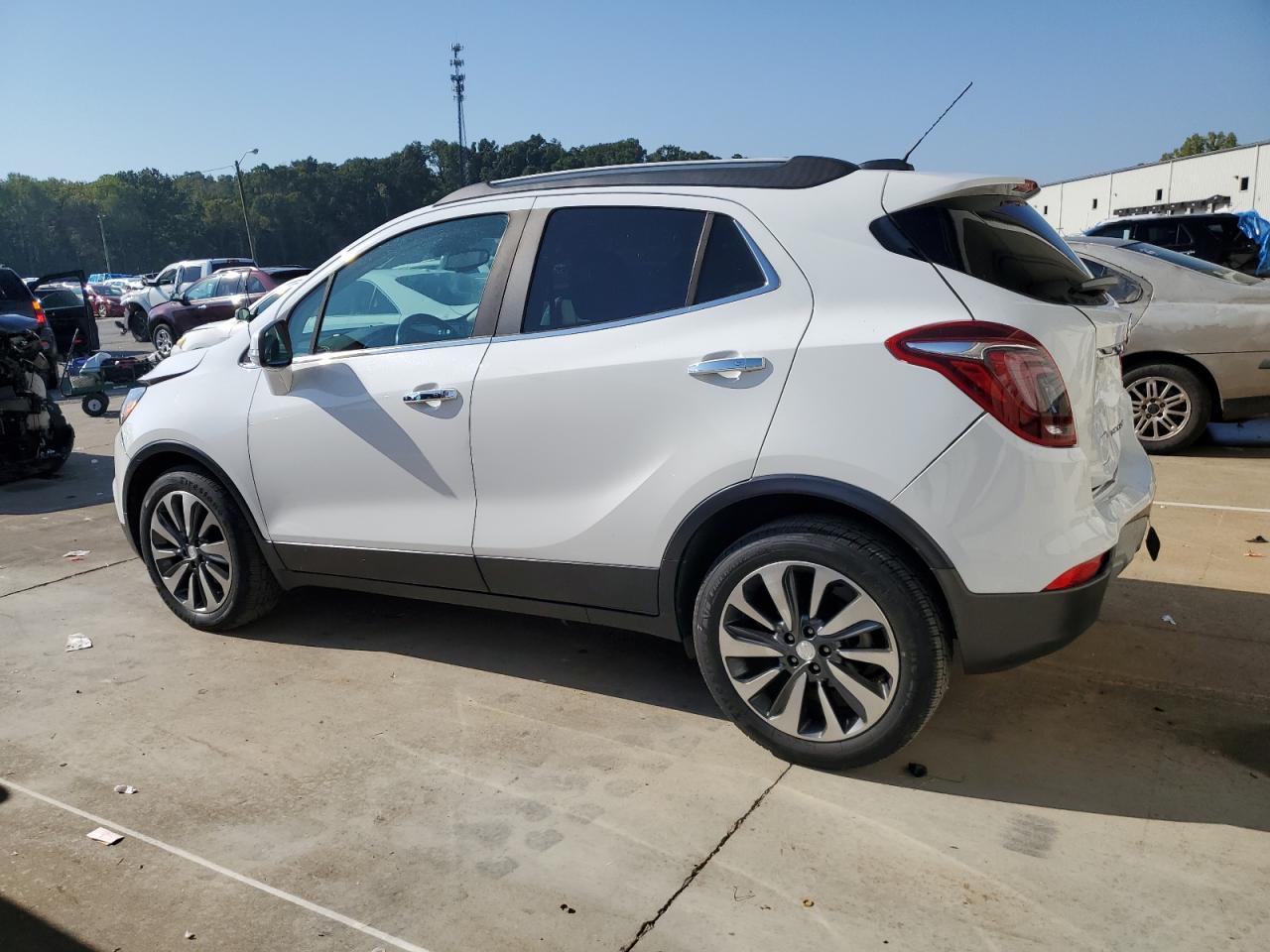 Buick Encore Essence Image 3