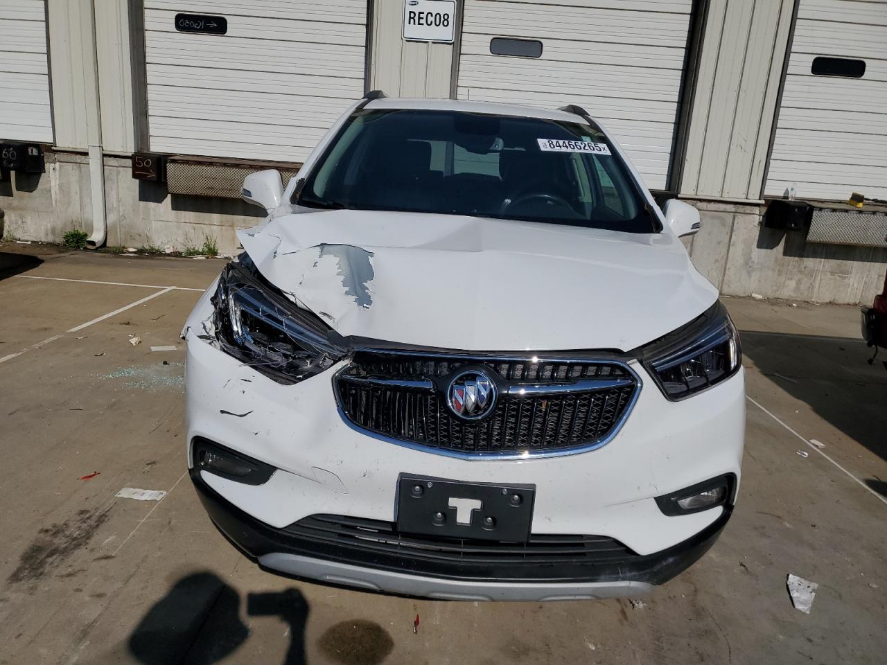 Buick Encore Essence Image 5