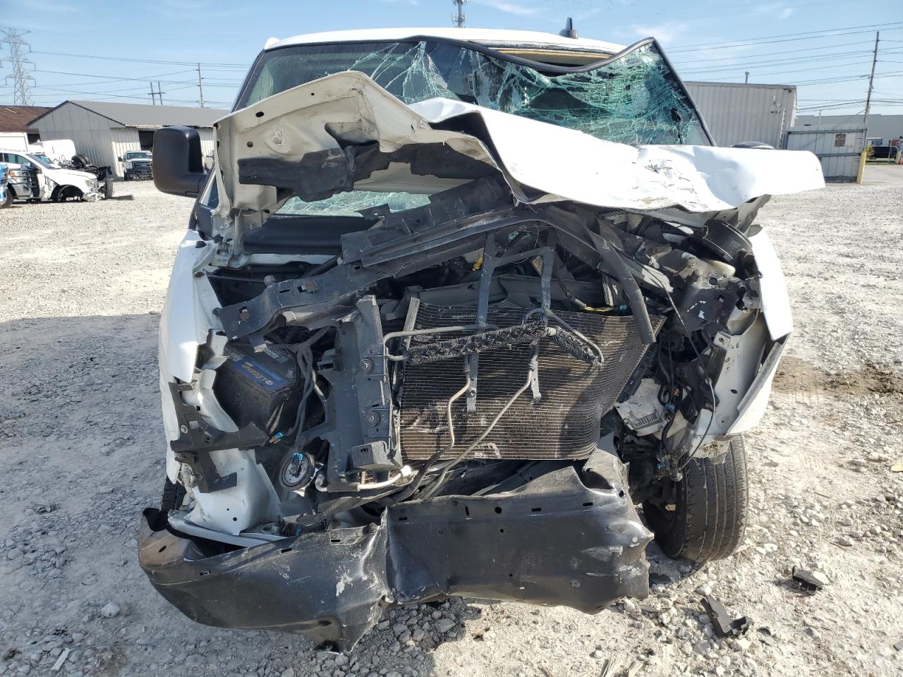 Chevrolet Express Image 9