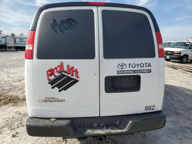 Chevrolet Express Image 7