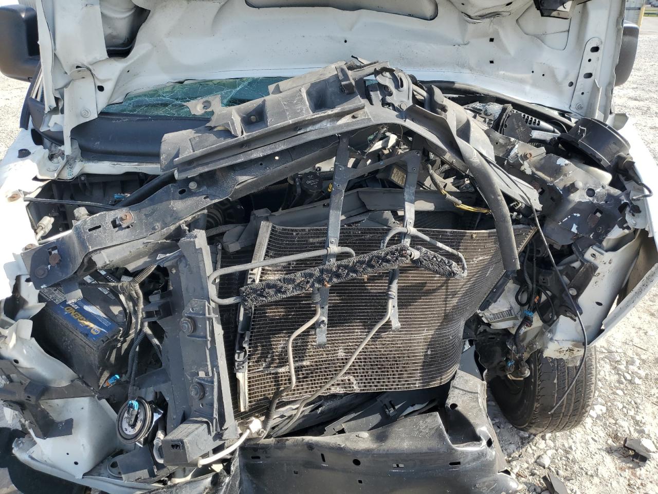 Chevrolet Express Image 11