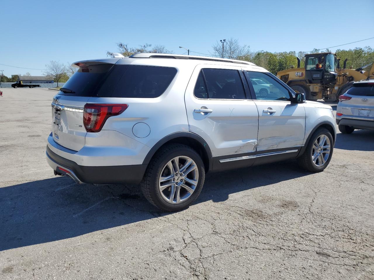 Ford Explorer Xlt Image 7