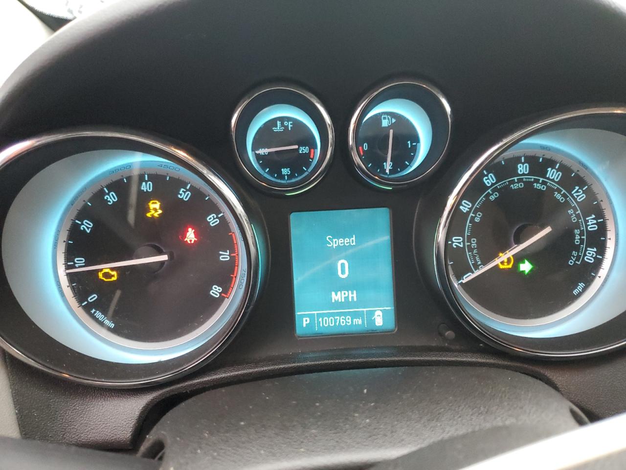 Buick Verano Image 9