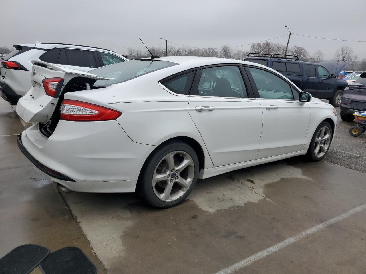 Ford Fusion Se Image 5
