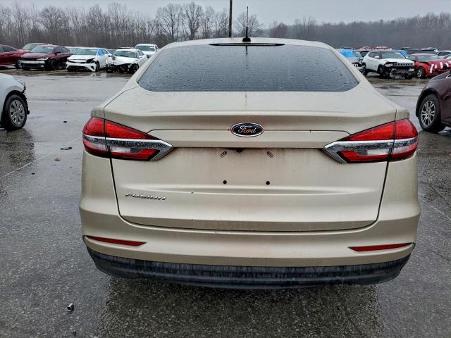 Ford Fusion S Image 12