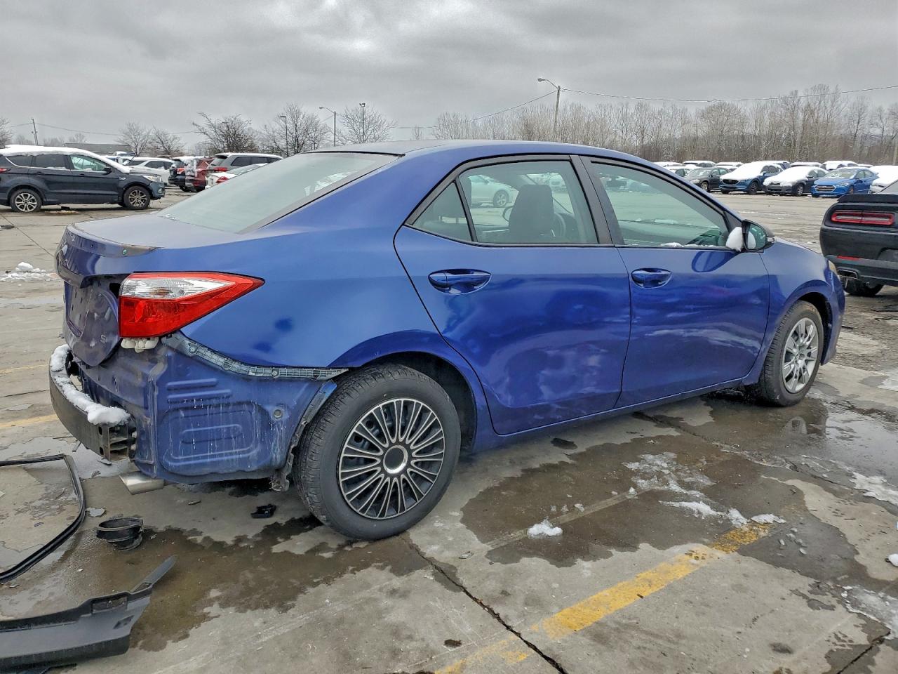 Toyota Corolla L Image 2