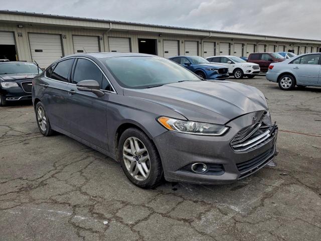 Ford Fusion Se Image 4