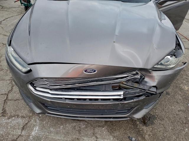 Ford Fusion Se Image 6