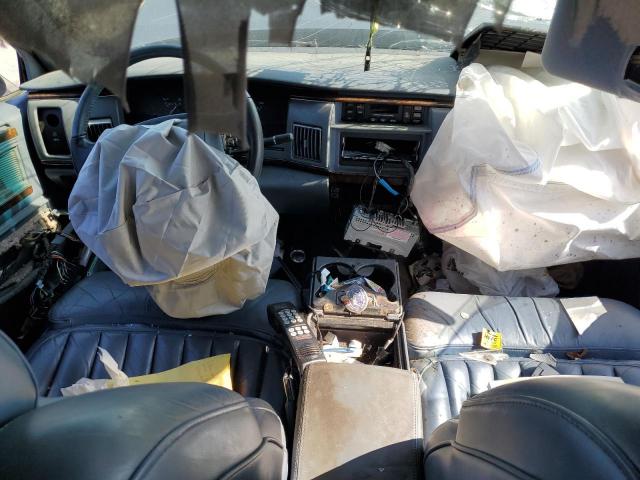 Buick Roadmaster Image 10