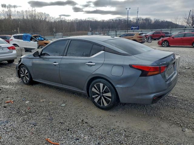 Nissan Altima Sv Image 12