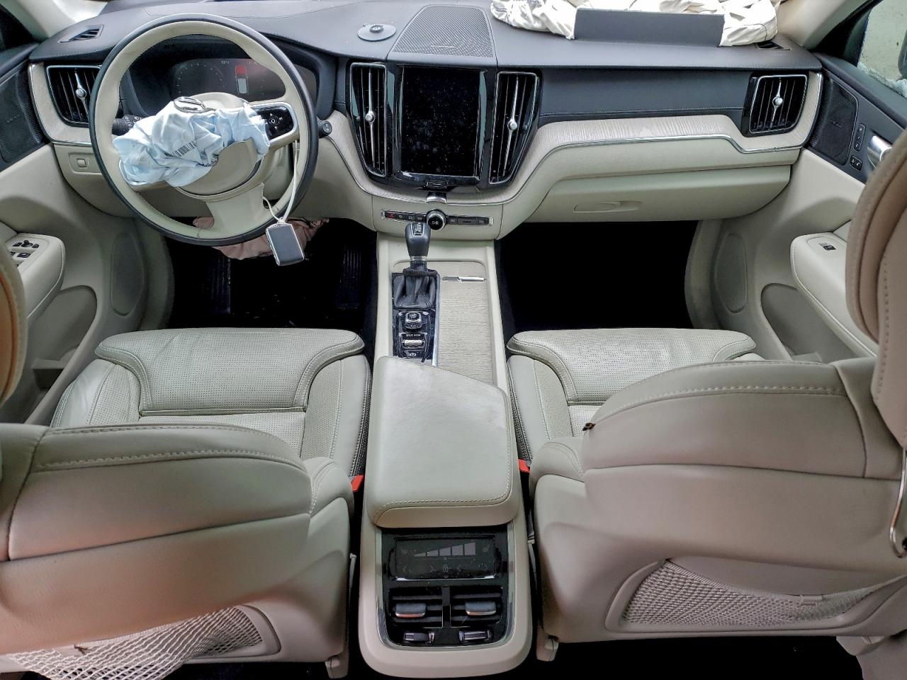 Volvo XC60 T5 Inscription Image 5