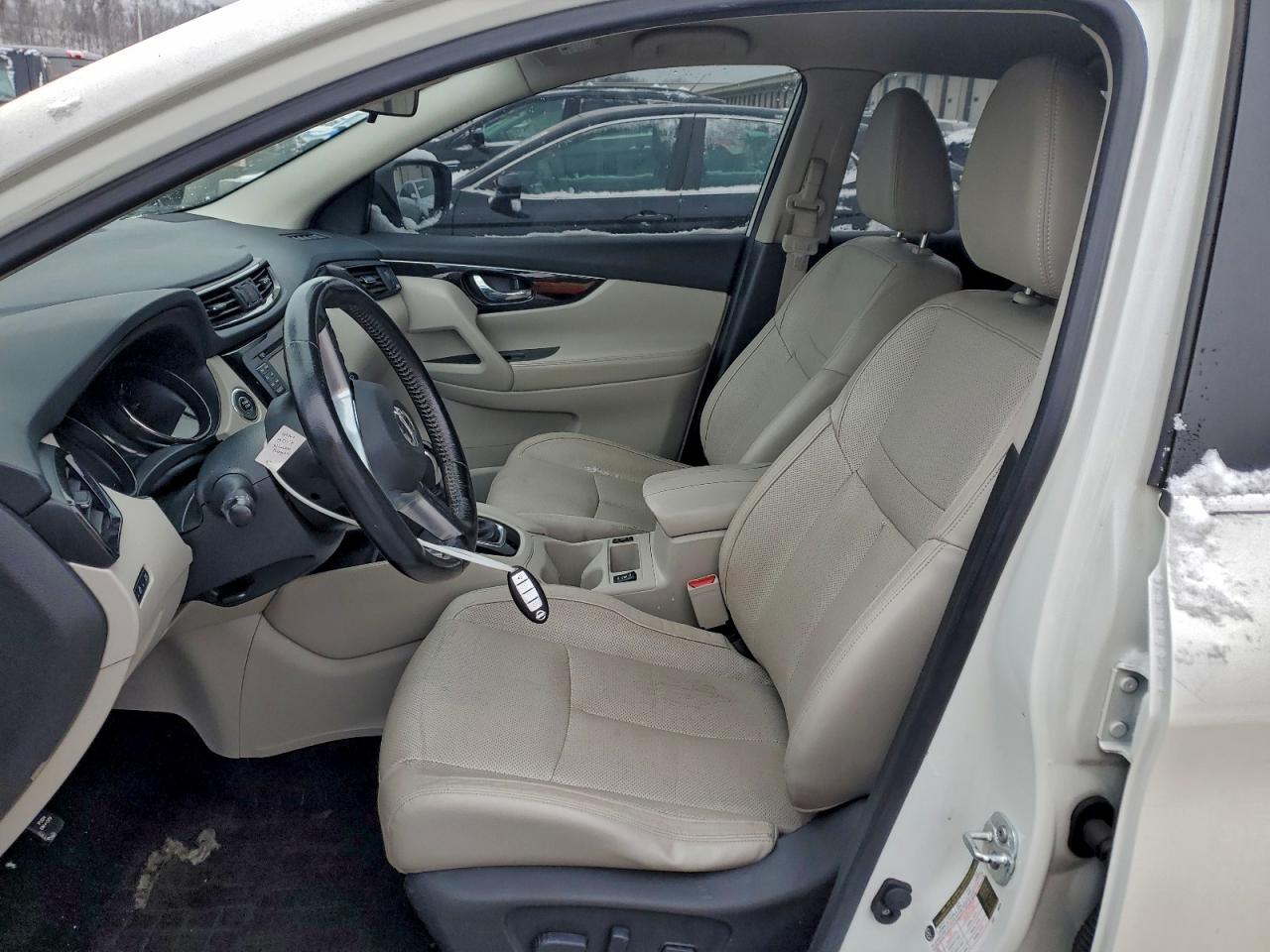 Nissan Rogue S Image 7