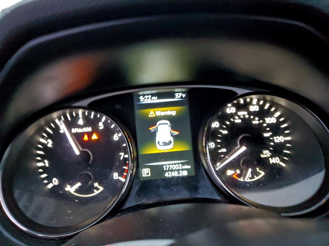 Nissan Rogue S Image 5