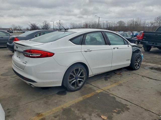 Ford Fusion Se Hybrid Image 3
