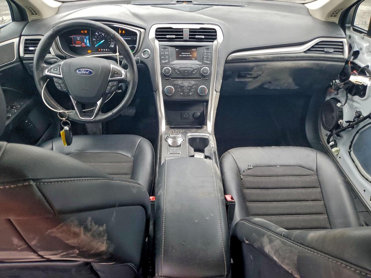 Ford Fusion Se Hybrid Image 10