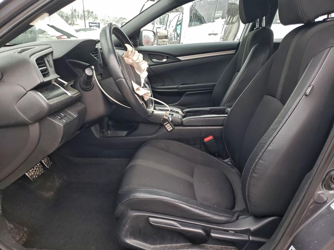 Honda Civic Sport Image 9