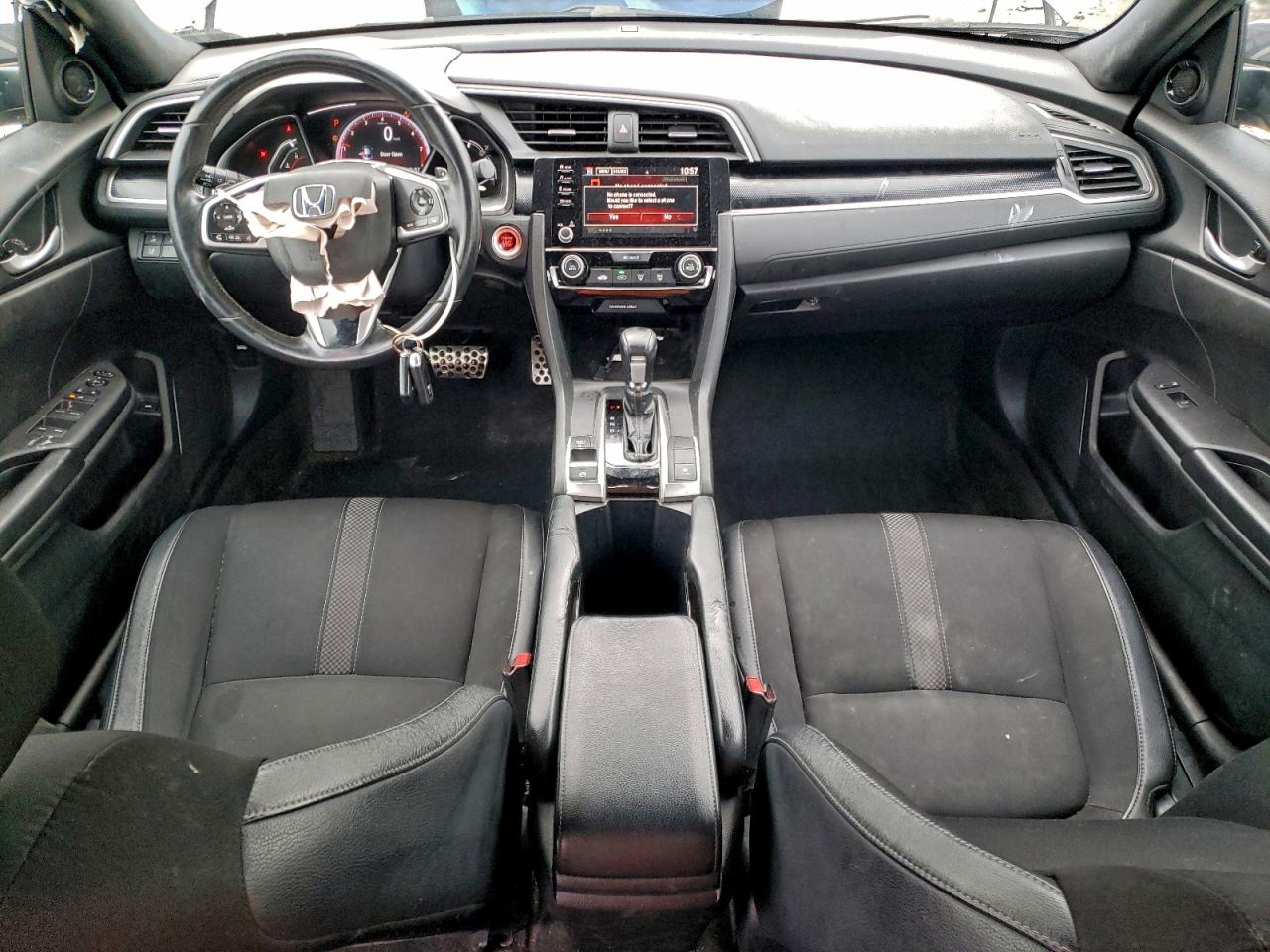 Honda Civic Sport Image 2