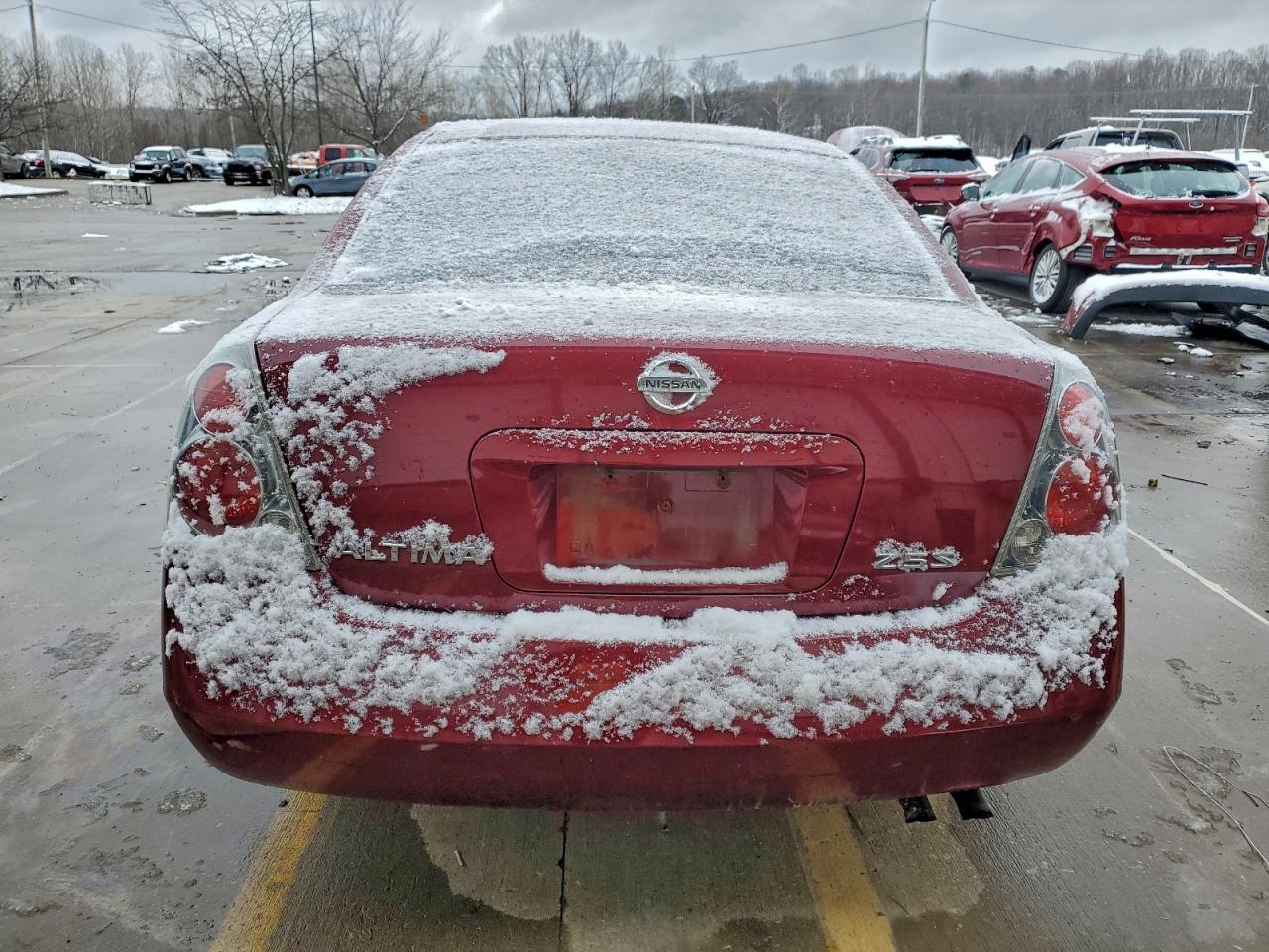 Nissan Altima S Image 4