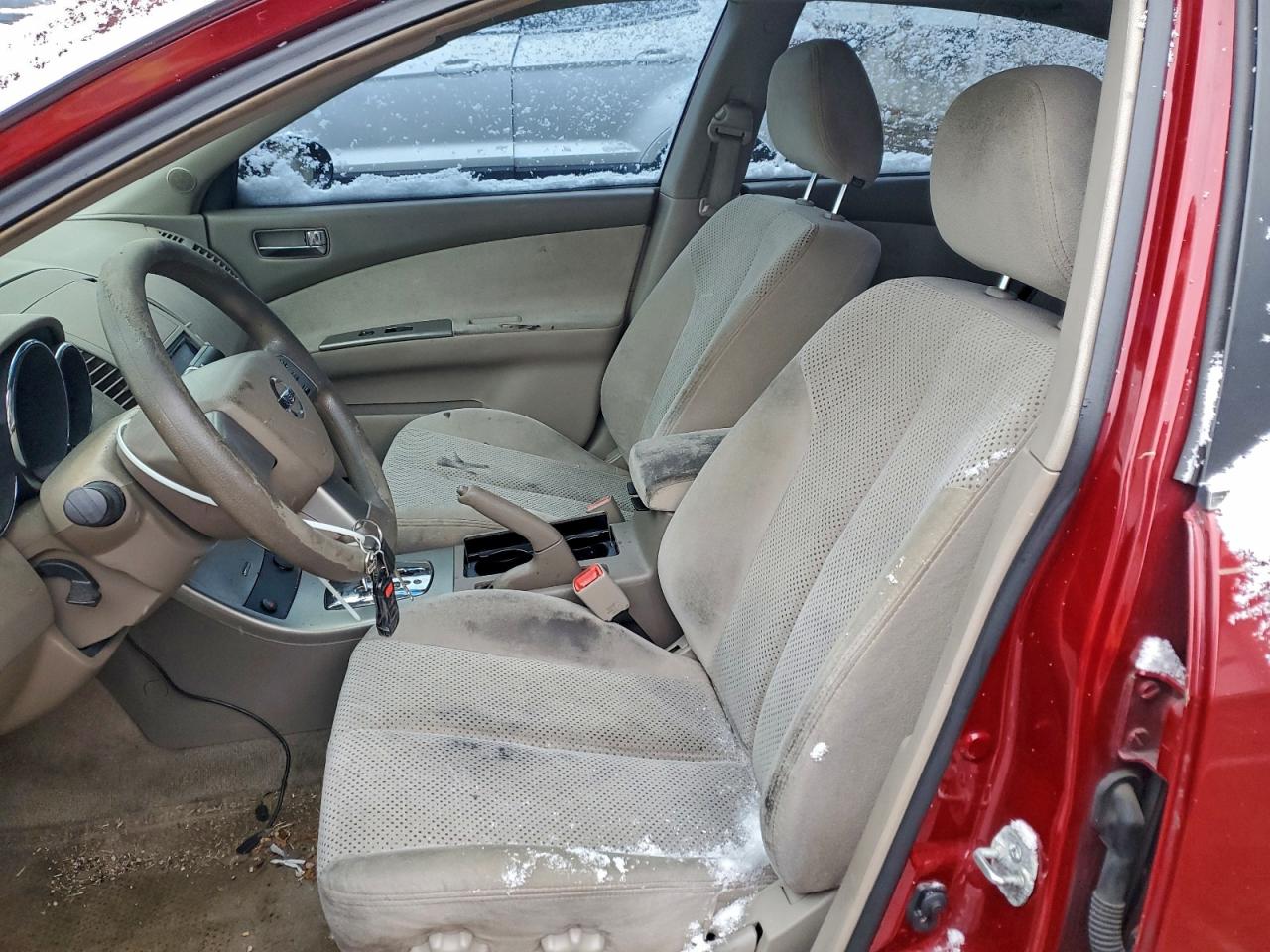 Nissan Altima S Image 7