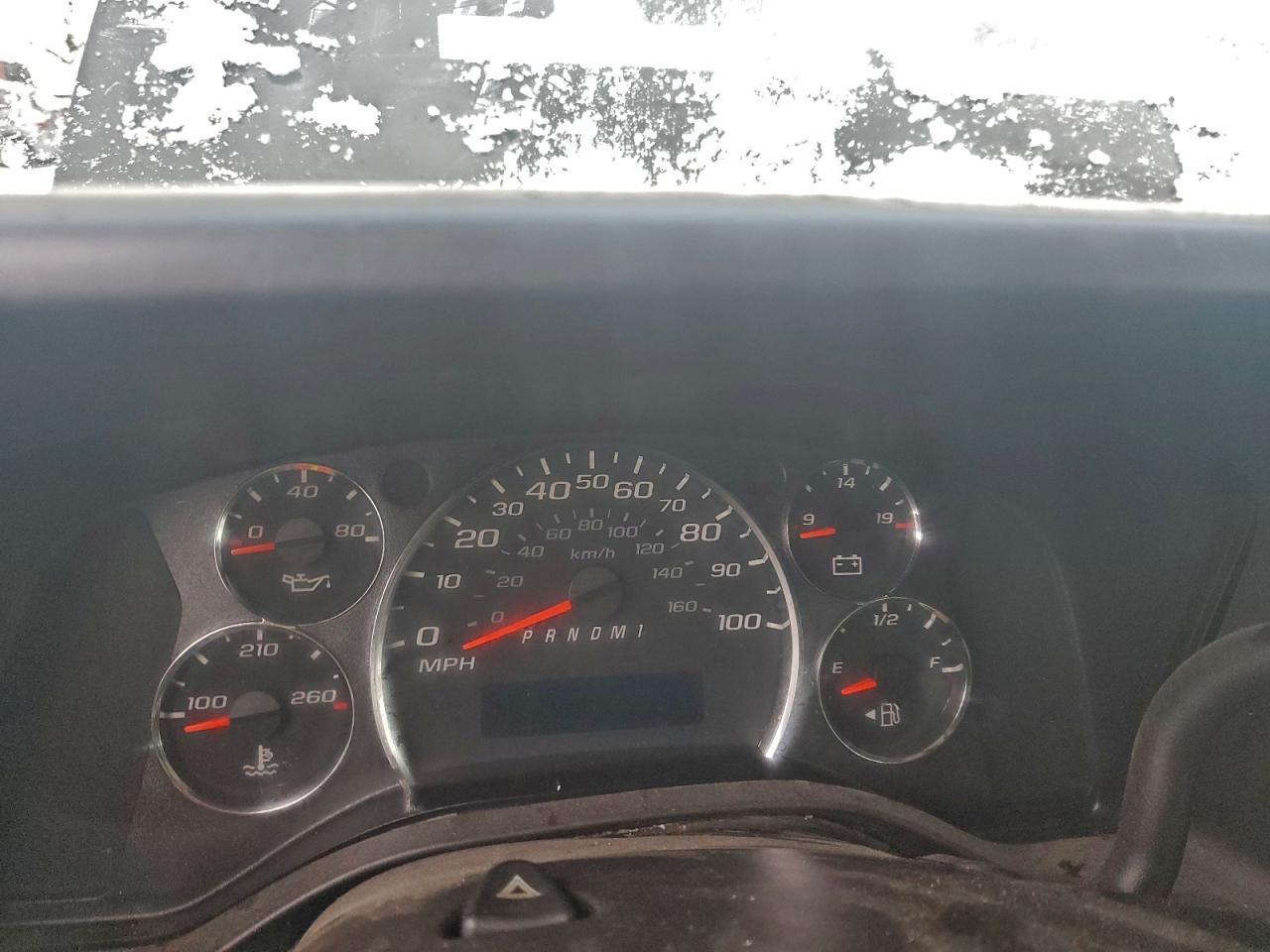 Chevrolet Express Image 10