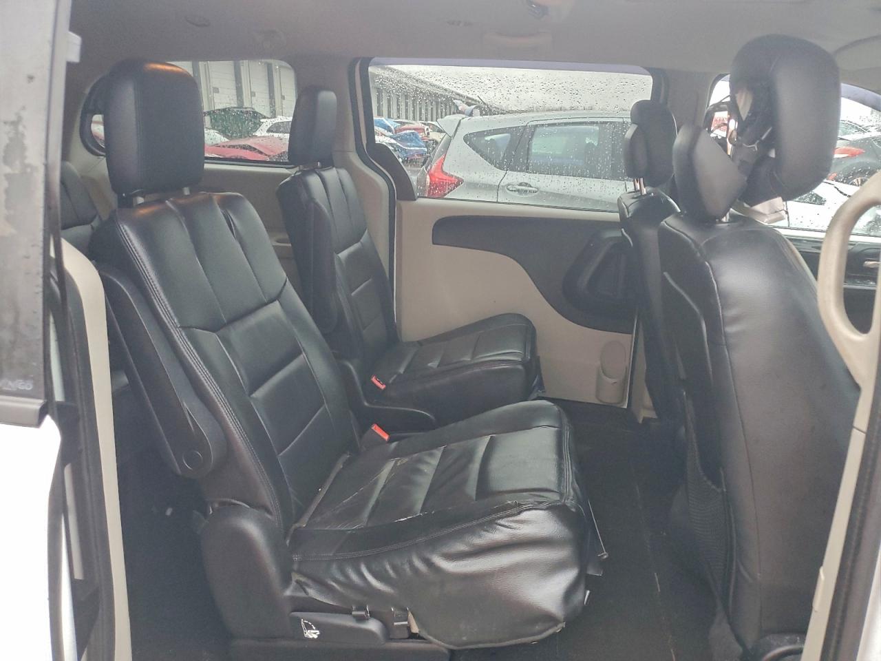 Dodge Caravan Sxt Image 13