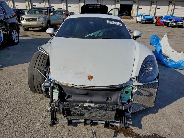 Porsche Cayman Gt4 Image 9