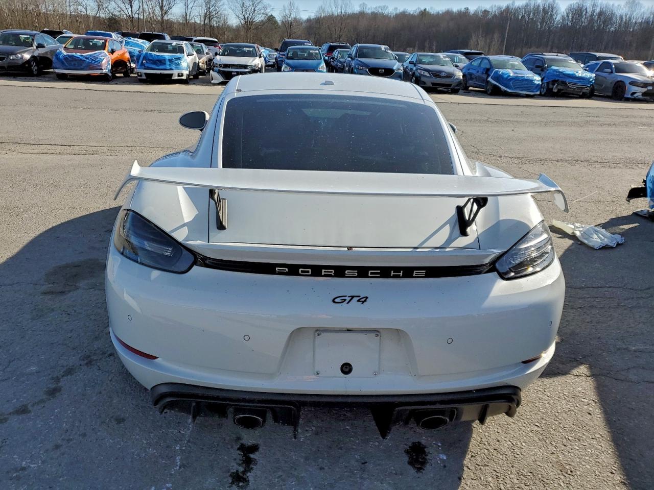 Porsche Cayman Gt4 Image 12