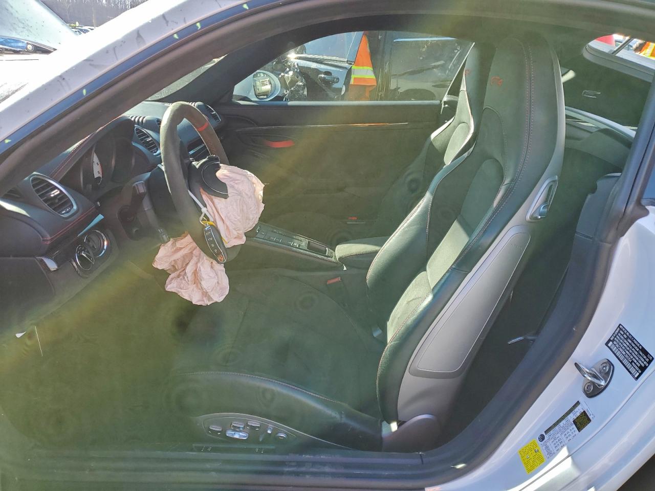 Porsche Cayman Gt4 Image 6